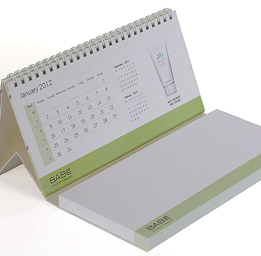 Calendario de escritorio con taco